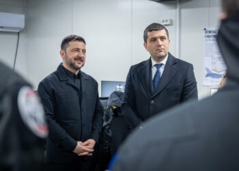 Zelenski a vizitat baza F-16 din Fetești împreună cu ministrul Apărării