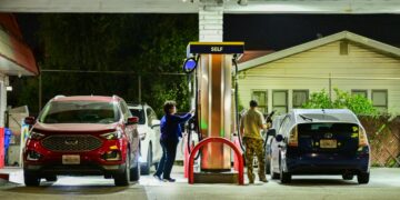 Carburanții ar putea ajunge la 10 lei/litru