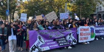 Legea care introduce femicidul în România, adoptată în Parlament: pedepse de până la închisoare pe viață