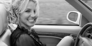 Britney Spears, arestată pentru conducere sub influență