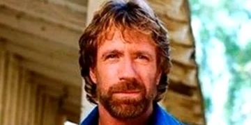 Chuck Norris, spitalizat de urgență în Hawaii. Ce se știe despre starea celebrului actor