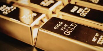 Rusia începe să-și vândă aurul: decizie fără precedent după 25 de ani pentru a acoperi deficitul