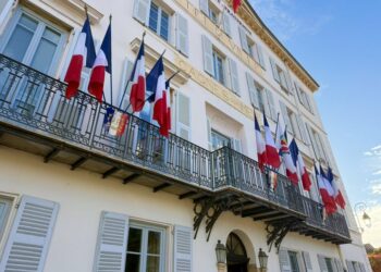 Primarii din Franța sunt acuzați de „trădare”