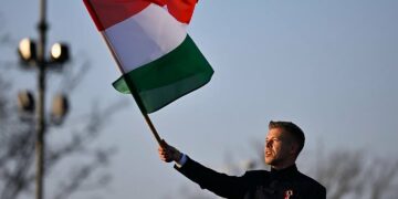 Liderii UE salută victoria lui Péter Magyar