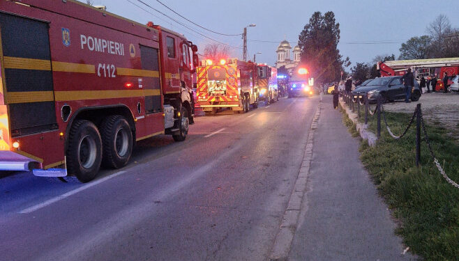 Incendiu în Constanța: 160 de oameni evacuați