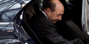 Băsescu: Raționalizarea motorinei, necesară urgent
