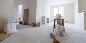 Amendă uriașă pentru o renovare: o femeie a plătit 230.000 € după ce vecinii s-au plâns de praf