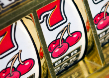 Mai multe orașe din România interzic jocurile de noroc