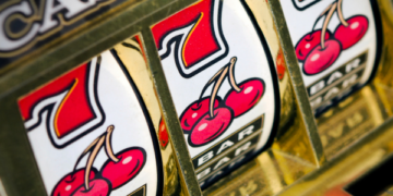 Mai multe orașe din România interzic jocurile de noroc