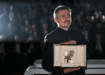 Cristian Mungiu câștigă al doilea Palme d’Or din carieră cu „Fjord”.