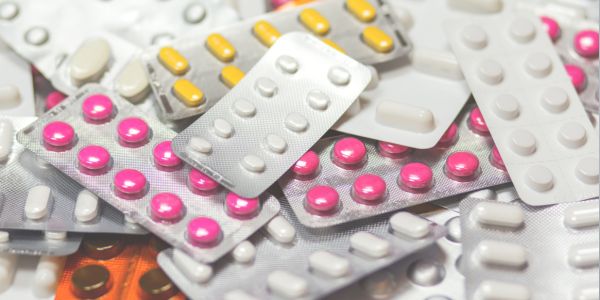 România, ultima din UE la accesul la medicamente inovatoare. Pacienții așteaptă peste trei ani pentru tratamente noi