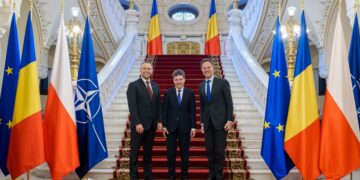 Liderii NATO se reunesc astăzi la București pentru Summitul B9