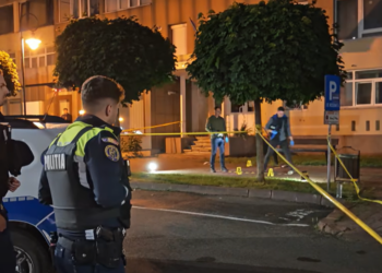 Polițist ucis de propriul fiu în Piatra-Neamț. Bărbatul a fost înjunghiat în plină stradă