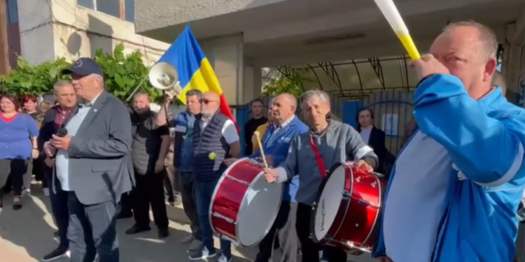 Grevă generală la Fabrica de Arme Cugir. Angajații cer salarii mai mari și condiții mai bune de muncă