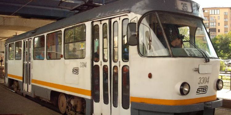 După peste jumătate de secol, tramvaiele Tatra ies din circulație. Bucureștenii le mai pot vedea pentru ultima dată în iulie