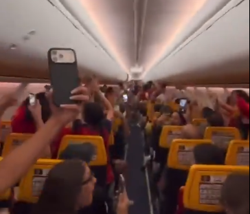 Pasagerii unui avion au aflat în zbor că Spania a câștigat Cupa Mondială