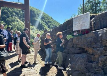 Placă în memoria Daryei Dughina, dezvelită într-o localitate din Italia. Ambasadorul Rusiei a participat la ceremonie