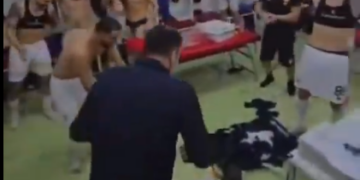 Președintele lui Dinamo City a aruncat teancuri de bani în vestiar după calificarea în Conference League