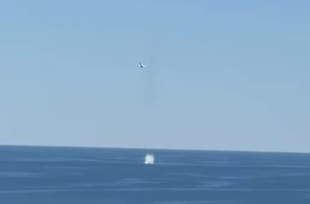 Dronă cu explozibil, distrusă de un F-16 românesc în apropierea Neptun Deep