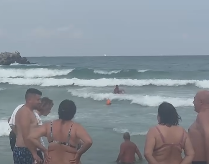 Tragedie la Eforie Nord: a fost scos de trei ori din mare, dar a ignorat steagul roșu. A patra oară nu a mai putut fi salvat