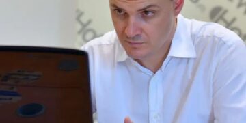 Sebastian Ghiță o atacă pe Sorina Matei după numirea la conducerea TVR: „Pe mine m-a rugat Coldea să o angajez”