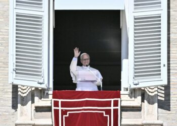Papa Leon al XIV-lea are cancer pulmonar. Medicii i-au extirpat un lob al plămânului