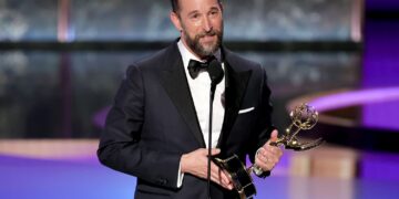 De la halatul de medic la titlul de cel mai sexy bărbat din lume. Noah Wyle, surprins de alegerea revistei People